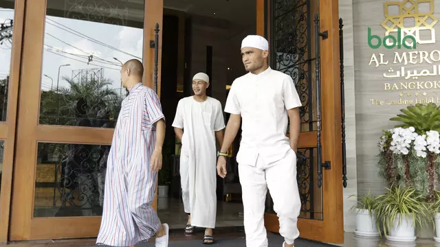 Pemain Timnas Indonesia Salat Jumat di Islamic Center Bangkok